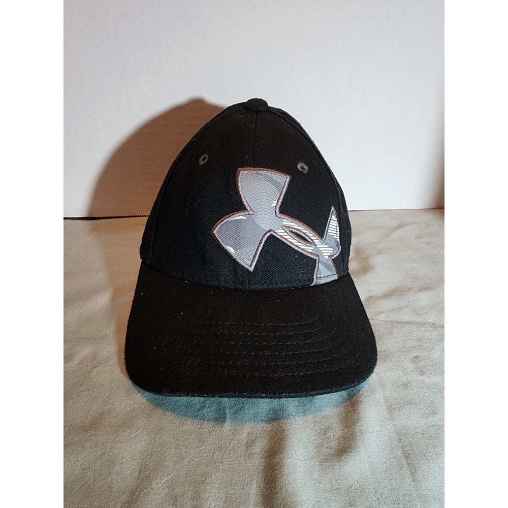 Black Youth Under Armour Hat Small/Medium